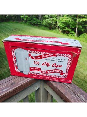 NOS Plastic 200 Lily Cup Home Dispenser Holder Original Box New Old Stock Vtg 60